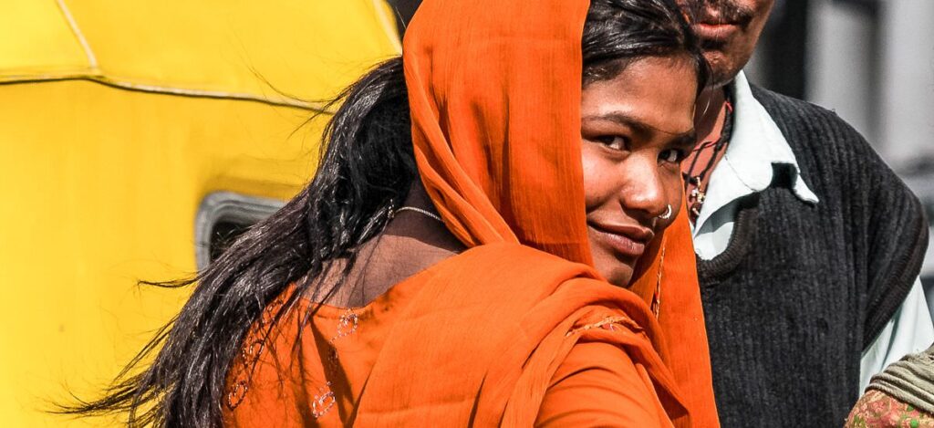 Junge Inderin in Neu-Delhi