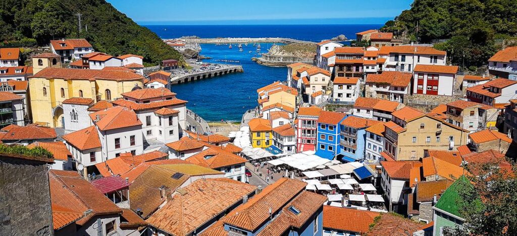Fischerort Cudilleros in Asturien