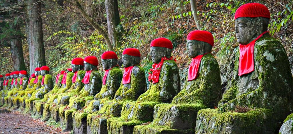 Statuen in Nikko
