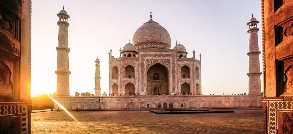 Das Taj Mahal im Morgenlicht