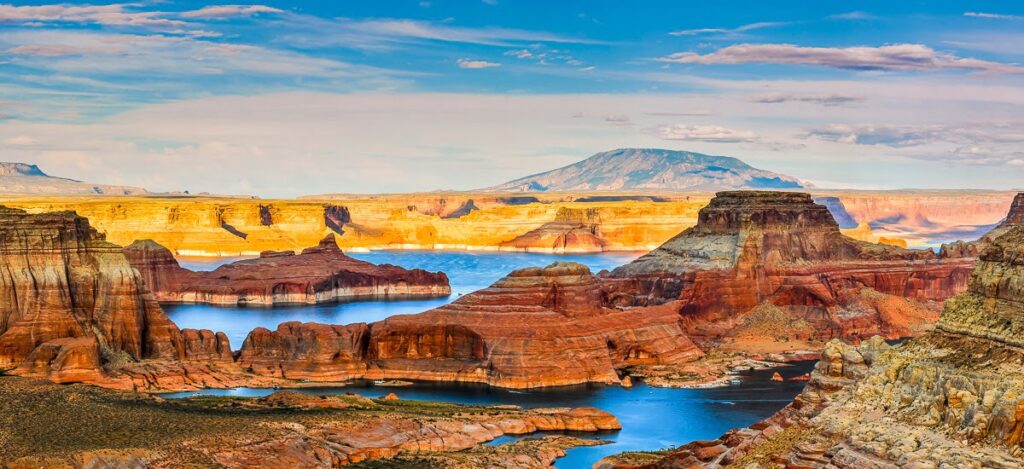 Lake Powell und farbenfrohe Umgebung