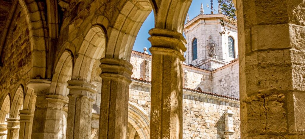 Kreuzgang an der Kathedrale in Santander
