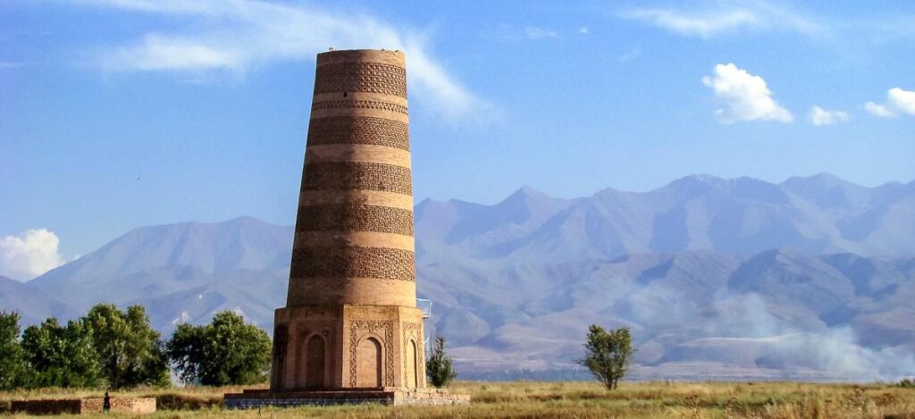 Der Burana-Turm bei Tokmok